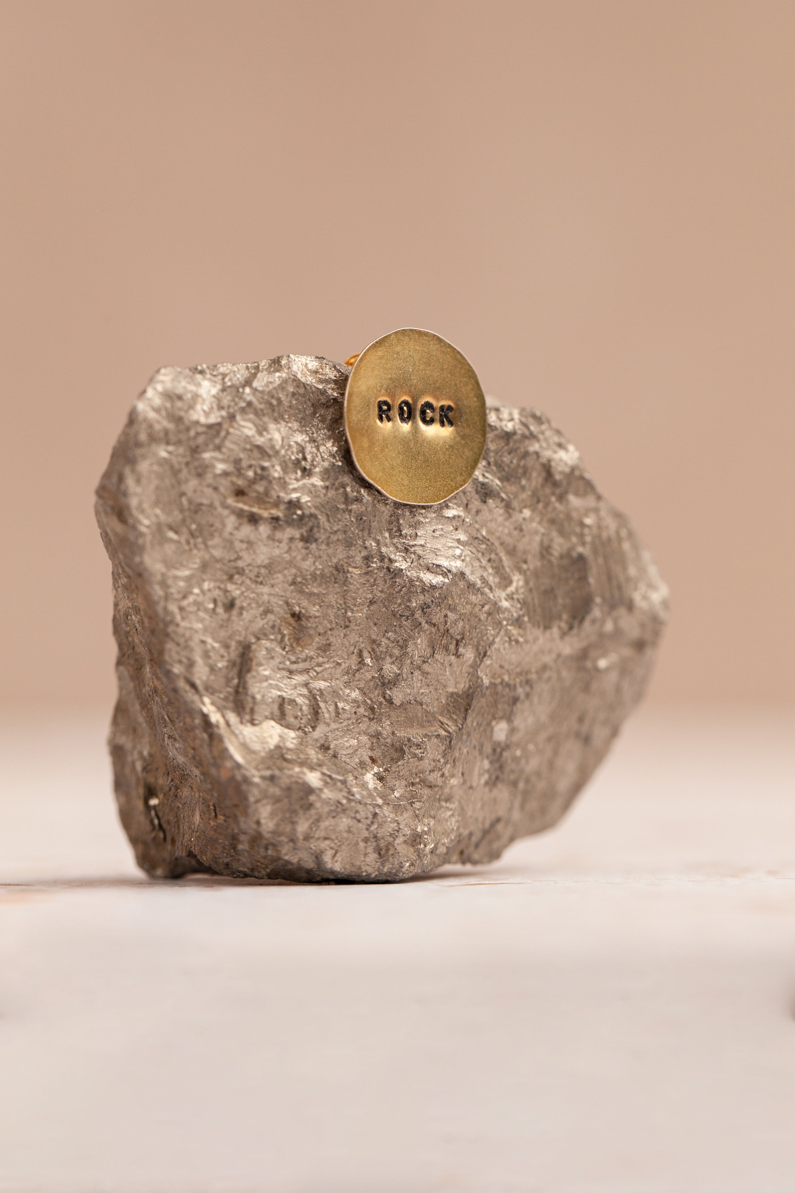 "Monorecchino Grace"