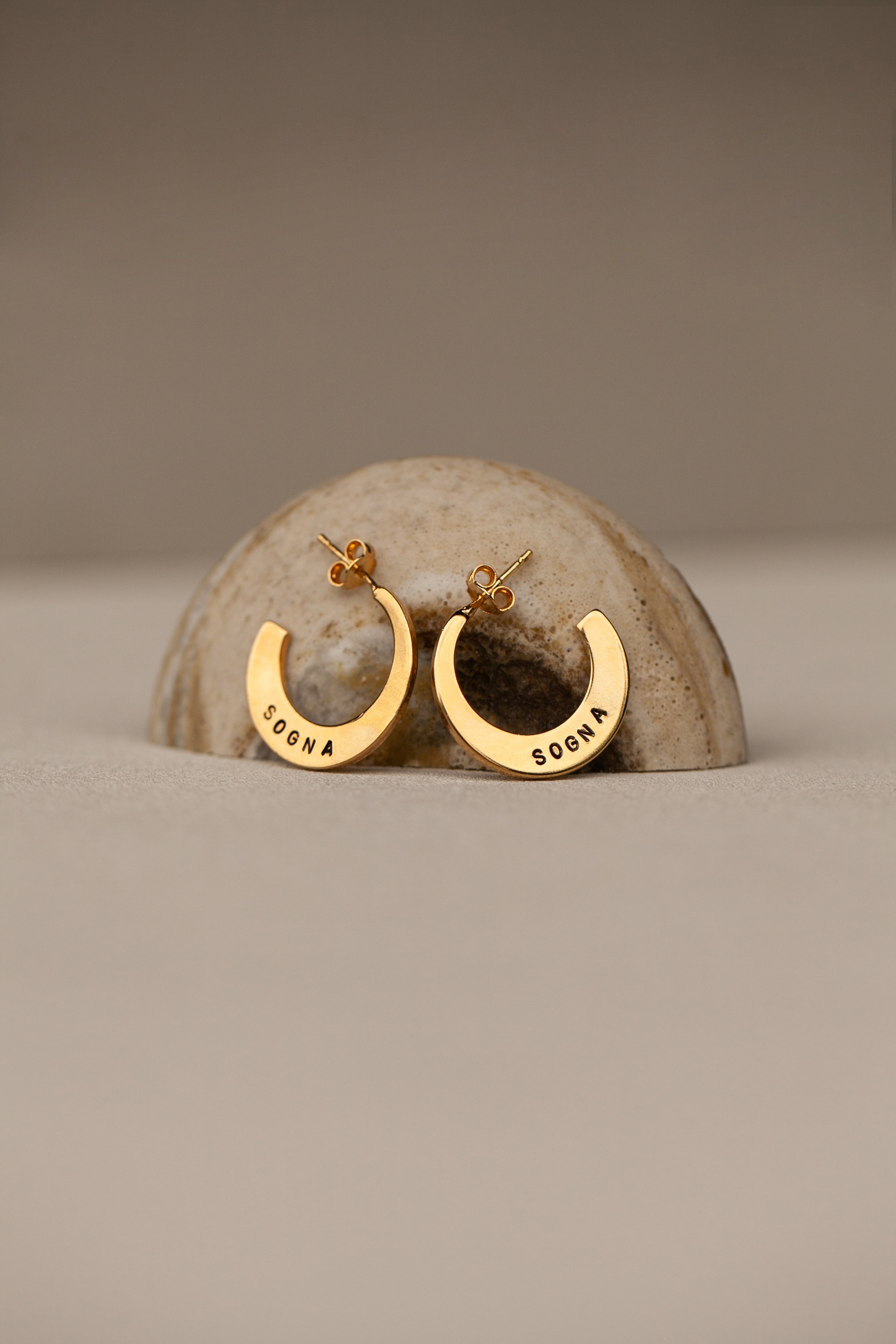 “Orecchini mini luna”