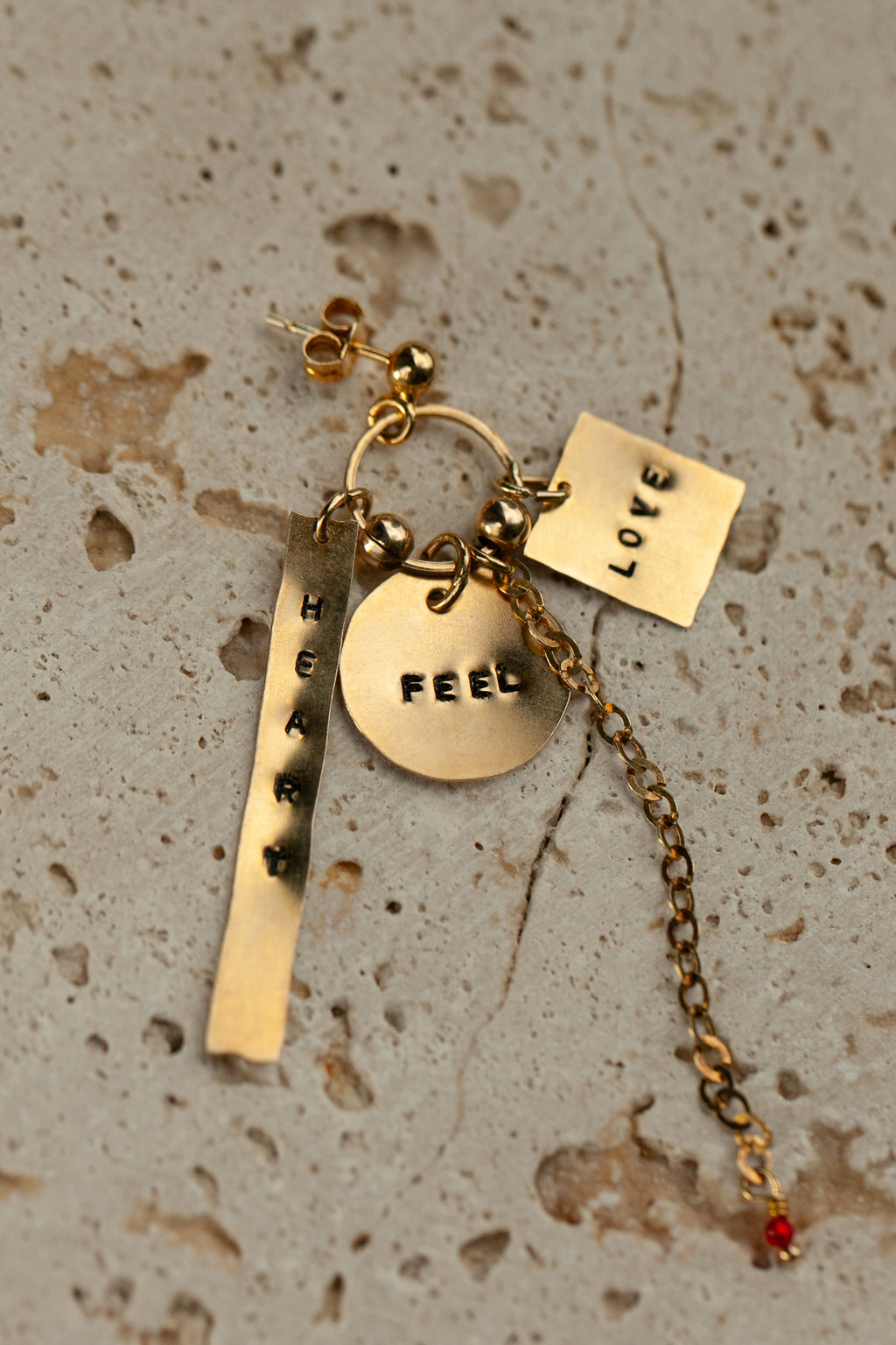 "Monorecchino Lumiere"