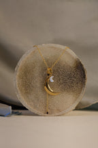 "Collana Lunar"